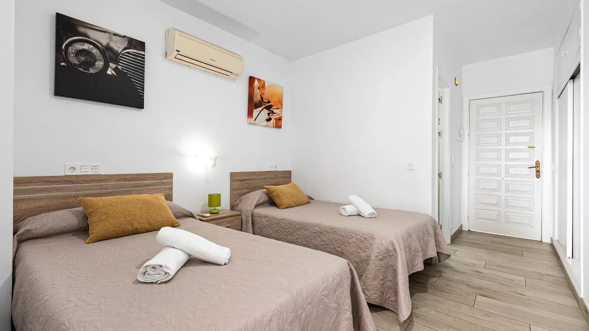 Beach Palace Carihuela Torremolinos 0*,  Spain