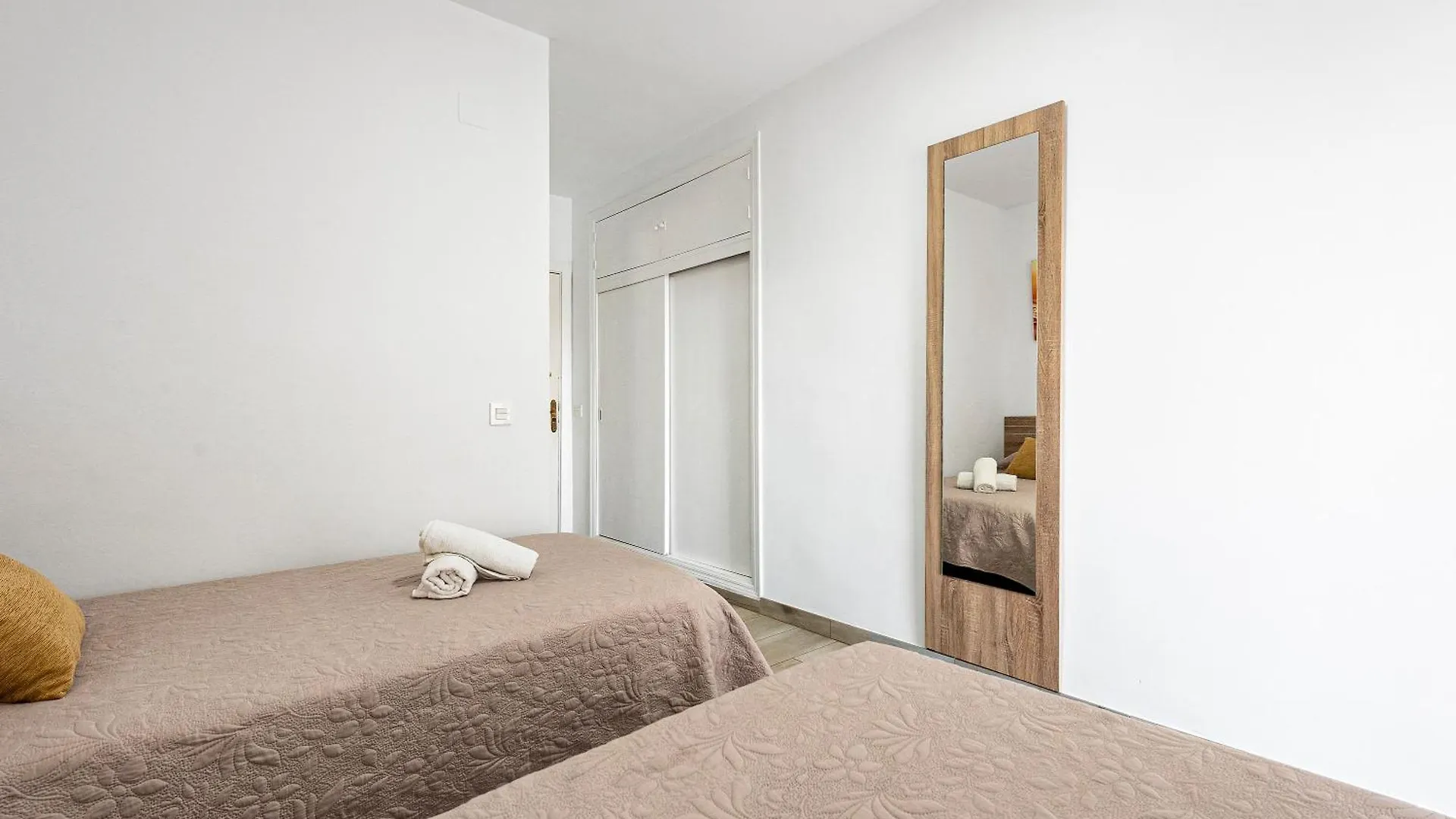 Beach Palace Carihuela Torremolinos